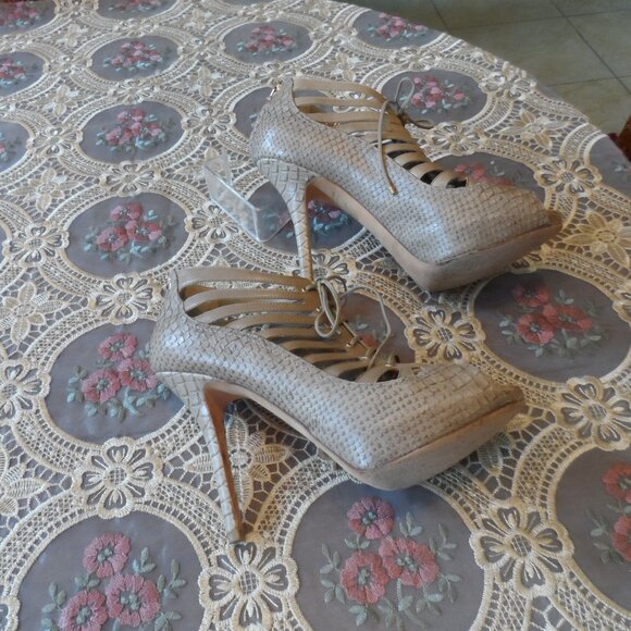 Christian Dior Beige Snake Embosed Lace Up Ankle Boots Size 38 1/2B - Picture 9 of 16